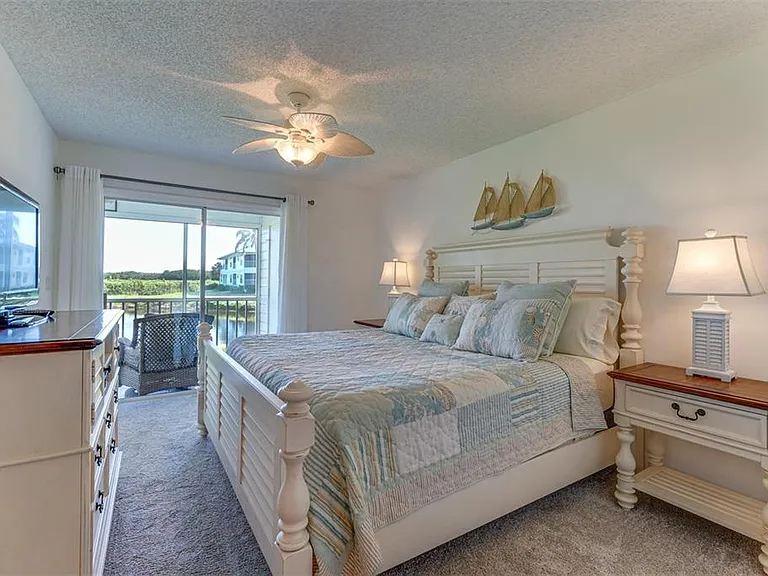 923 Sandpiper Cir #923 — Photo 15