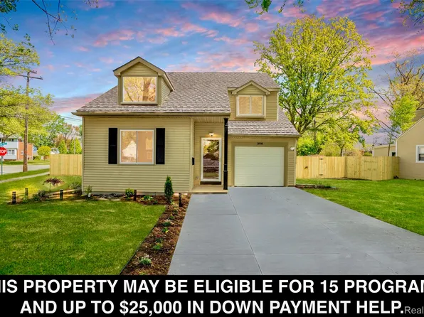 20505 Ridgemont Rd, Harper Woods, MI 48225