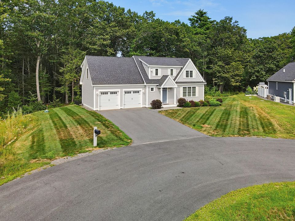 1st image of 28 Little Meadow Court