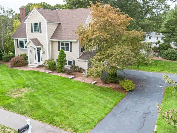 175 Rockland Dr, Brockton, MA 02301