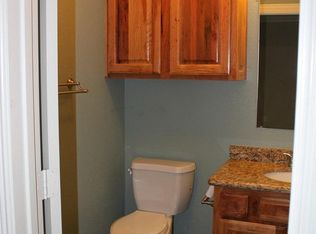 1053 E 3rd St, Bellville, TX 77418