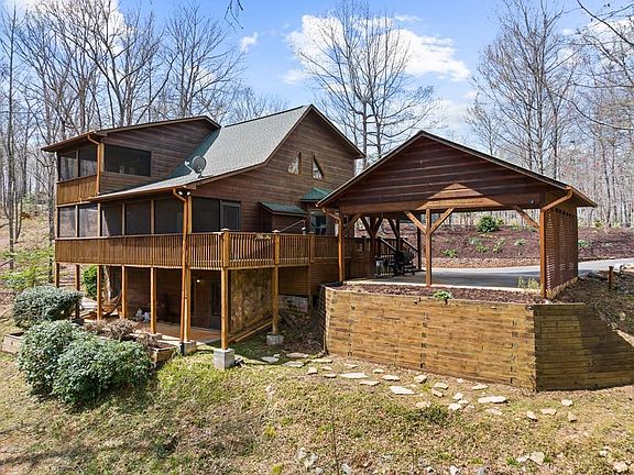 2nd image of 161 Arbor Way