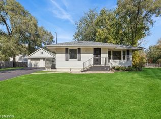 3450 Country Club Ave, Gurnee, IL 60031