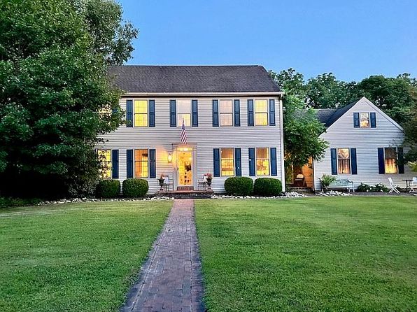 39 Crestmont Cir