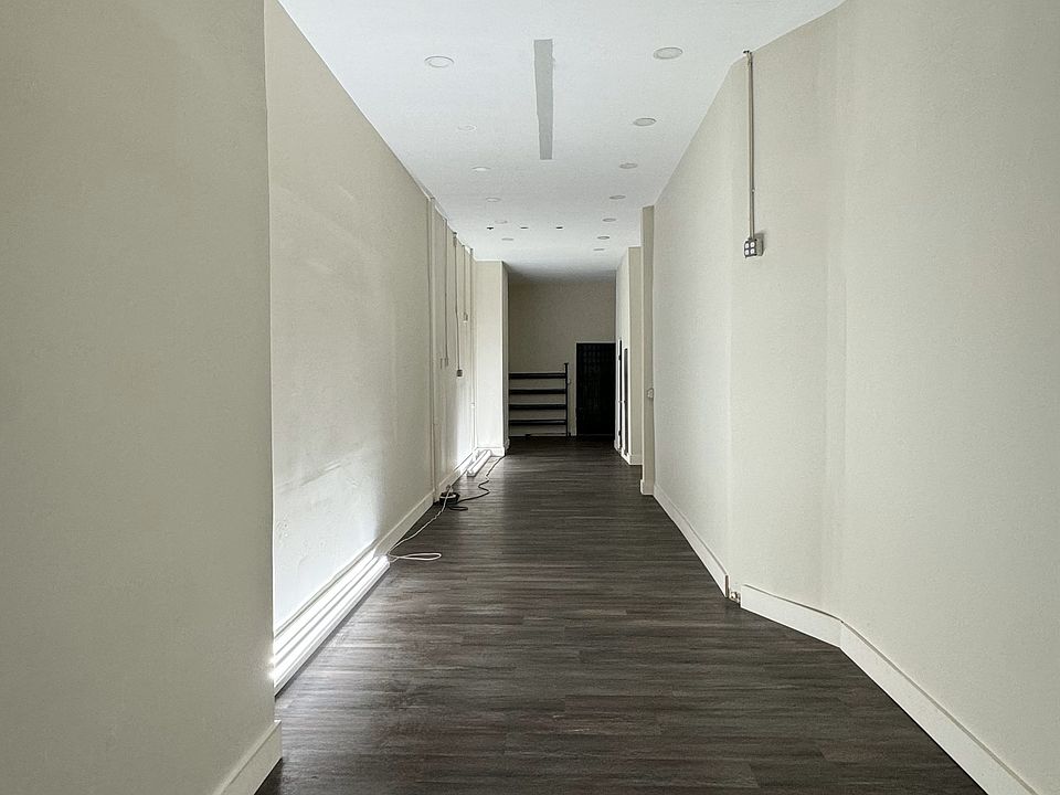 2nd image of 173 Wyckoff Ave #1L