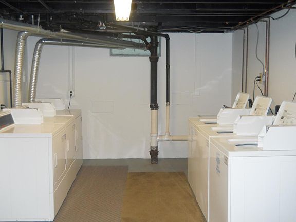 shared washer/dryer coin operated