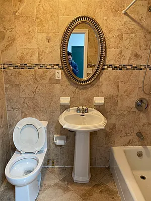 Rented by Hagstrom Management Inc | media 18