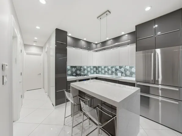 2115 Quentin Road image 6 of 25