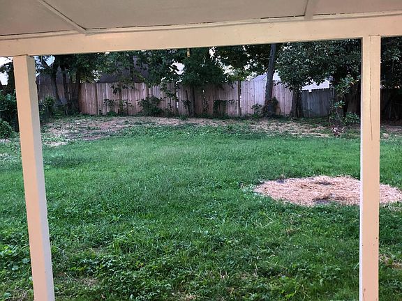 3rd image of 1133 Boxwood Dr