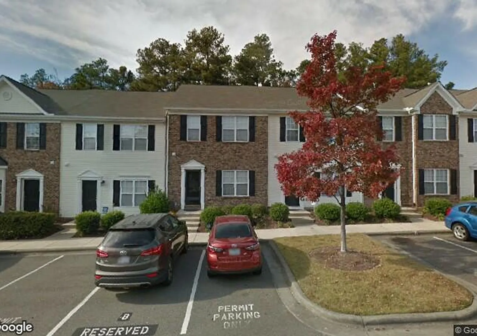 Beautiful Townhome — Photo 2