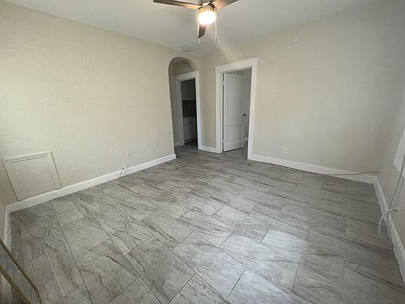 4th image of 1101 Drew St