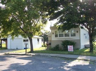 2418 S Terrace Dr, Huron, SD 57350