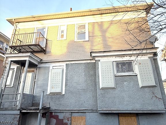 3rd image of 66 Scheerer Ave