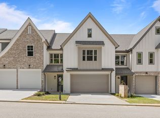 9702 Dutton Ln, Ooltewah, TN 37363