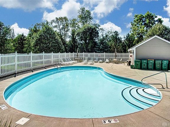 HOA Pool