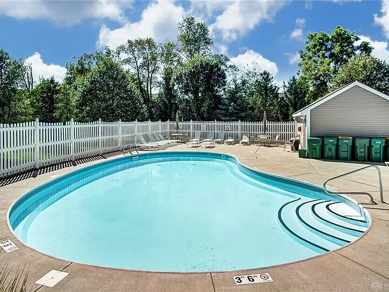 HOA Pool