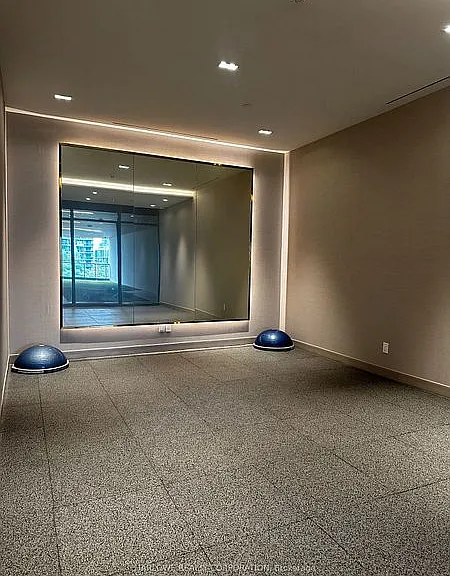 319 Jarvis St #1012 — Photo 12