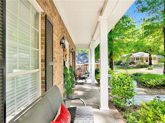 5th image of 1104 Hanging Lantern Cir