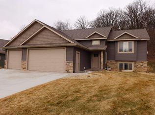343 Glenmeadow St, River Falls, WI 54022
