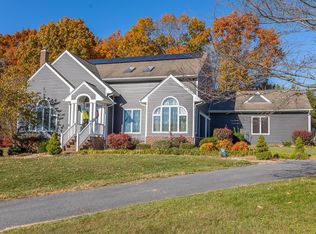 1015 Woodmont Dr, Staunton, VA 24401