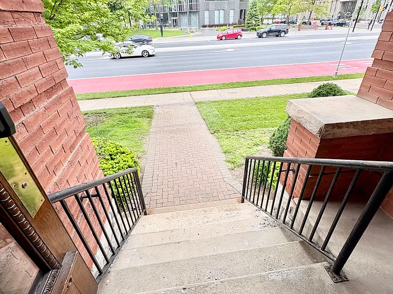 440 Wellington St #103 — Photo 6