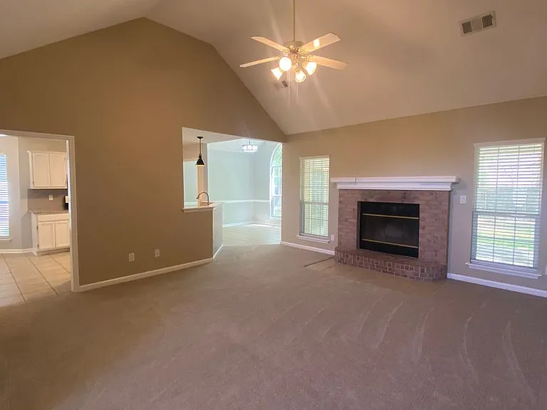 1112 Panola Cir — Photo 4