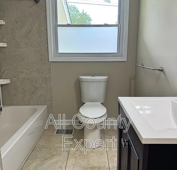916 Zion Cir — Photo 12