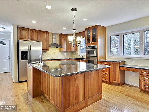 2nd image of 5946 Oakland Park Dr