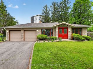 2554 Egan Rd, Ottawa, ON K1V8N1