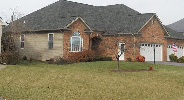 1st image of 668 Coltsfoot Ln