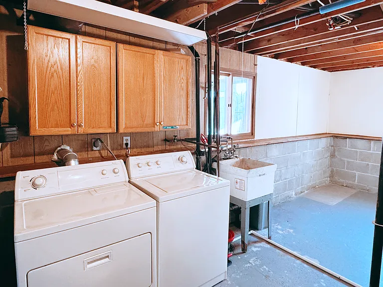 735 Grant St — Photo 17