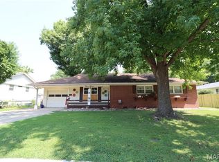 1213 Killarney Dr, Greenville, IL 62246