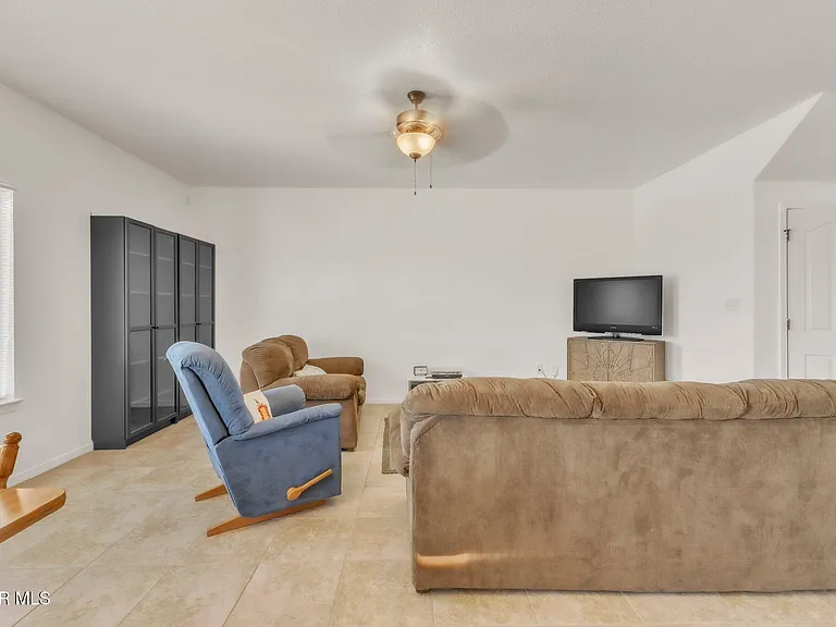 7359 Burntside Ln — Photo 6