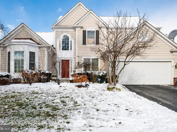 6428 Whites Mill Ln, Warrenton, VA 20187