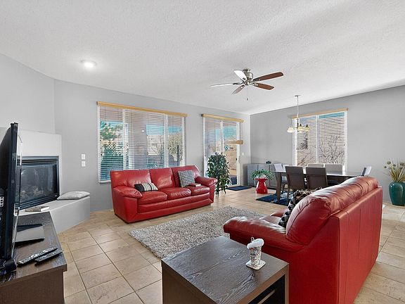 3rd image of 3 Hunters Pass