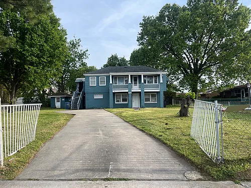 725 Nelson St #1 Photo 1