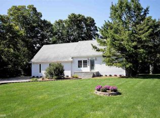 38425 Moravian Dr, Clinton Township, MI 48036