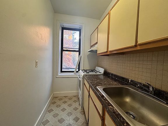 4th image of 41-00 43rd Ave #1A