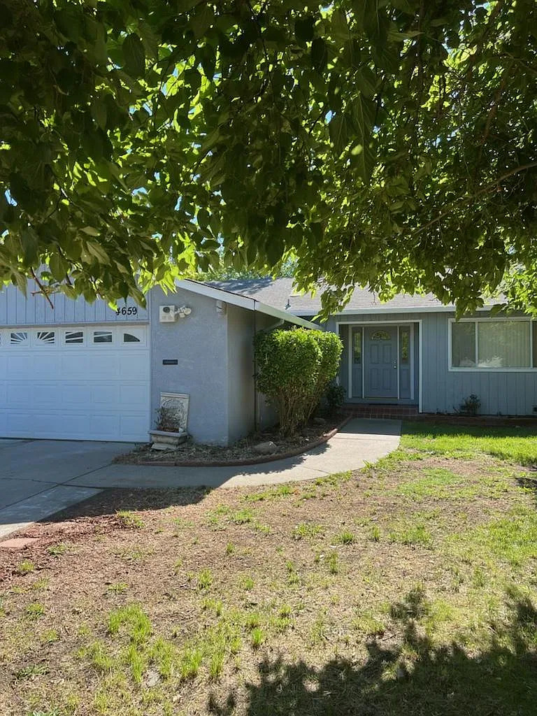 4659 Boyce Dr photo 1