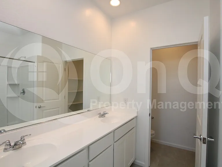 36400 W Mediterranean Way — Photo 13
