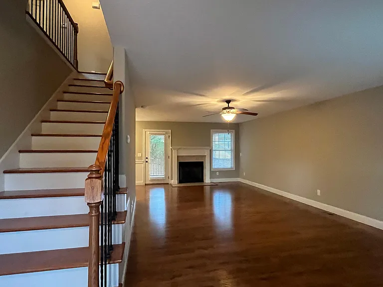 3829 High View Ln — Photo 9