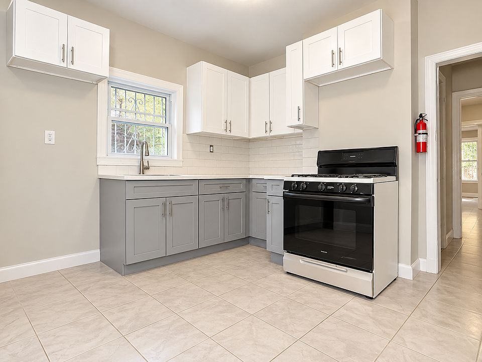1st image of 274 S 11th St #2