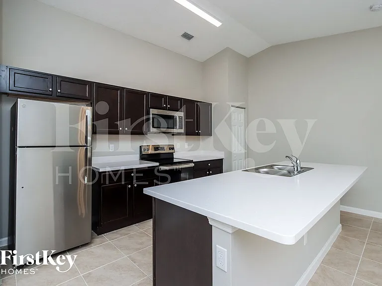 1167 Tarleton St SE — Photo 6