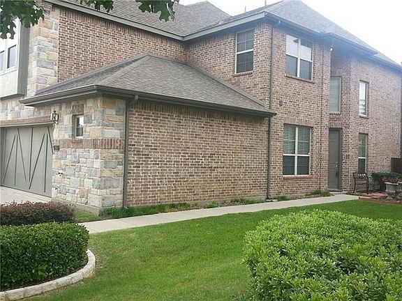 3rd image of 390 Hamilton St