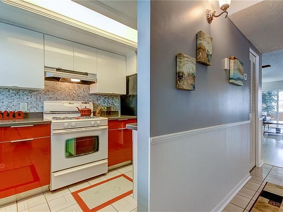 5th image of 1868 Shore Dr S APT 505