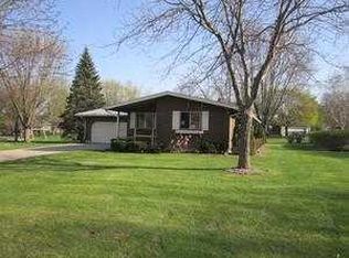 934 Liberty Ln, Fairmont, MN 56031