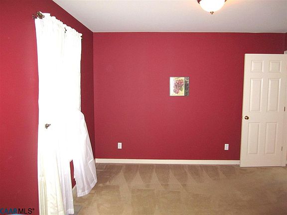 3rd image of 375 Bent Creek Ln