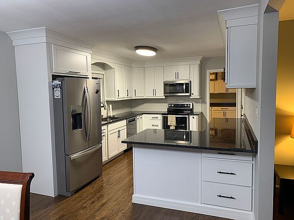 2nd image of 1015 W Forest Blvd