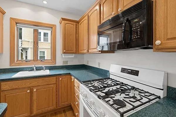 24 Richardson Ave #1 — Photo 12