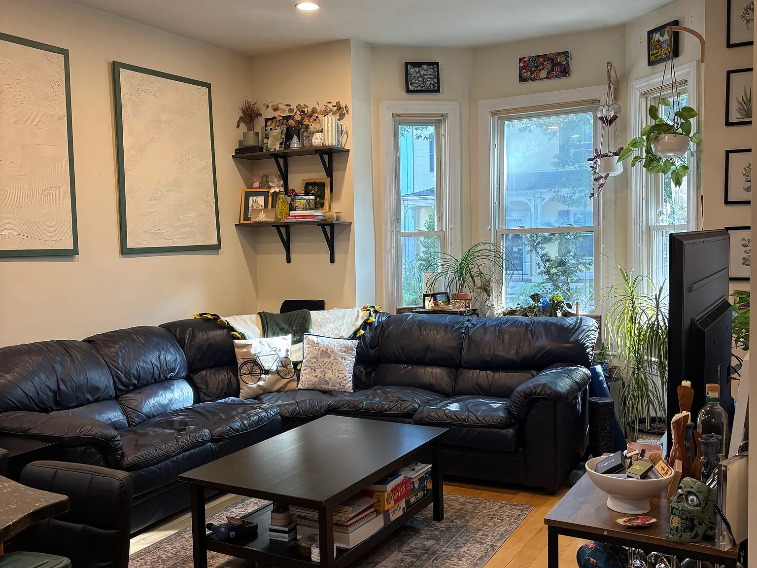 2 bed, 765 sqft, $3,500 — Photo 2